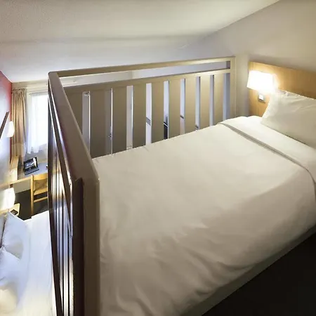 ホテル Brit Confort Saint-brieuc 3*